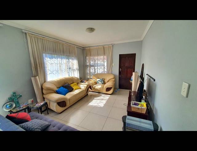 3 BEDROOM HOUSE FOR SALE IN SAGEWOOD